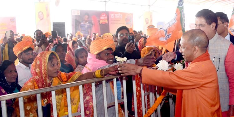 CM Yogi in Varanasi