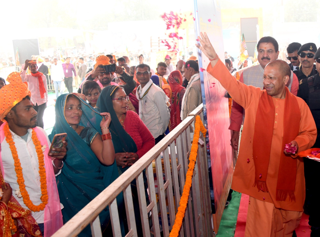 CM Yogi in Varanasi