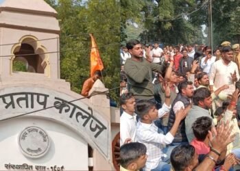 Varanasi: यूपी कॉलेज में छात्रों का उग्र प्रदर्शन, मजार के पास किया हनुमान-चालीसा पाठ, आधा दर्जन से ज्यादा छात्र हिरासत में