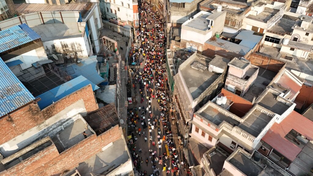 Varanasi Crowd: