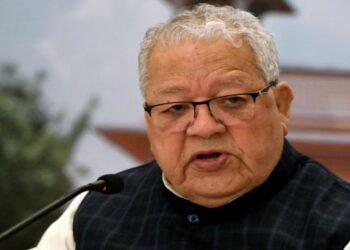 kalraj mishra in varanasi