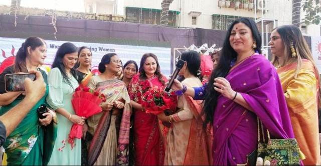 तेजस्विनी क्लब के कार्यक्रम में शामिल हुईं एक्ट्रेस जयाप्रदा व भाजपा सांसद रीता बहुगुणा जोशी, बोलीं जयाप्रदा – “महिलाओं के साथ बुरा बर्ताव करने वालों का हाल आजम खान जैसा होता है”