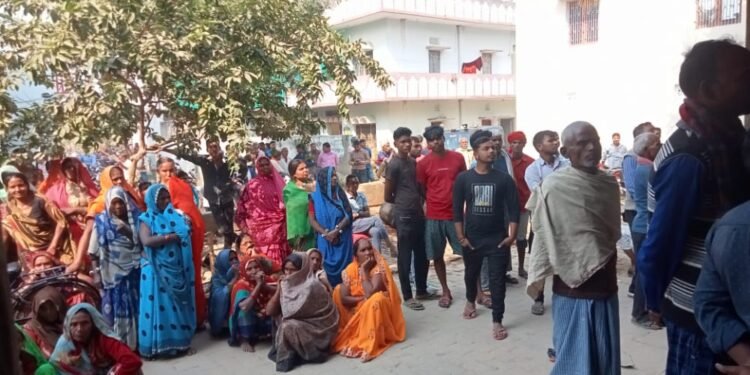 आरपीएफ जवान की पत्नी की संदिग्ध मौत, परिजनों ने व्यक्त की हत्या की आशंका