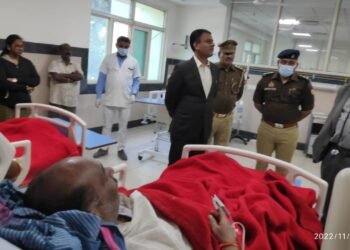 दुर्घटना के शिकार लोगों का बेहतर से बेहतर इलाज किया जा रहा है, वे खतरे से बाहर हैं -जिलाधिकारी