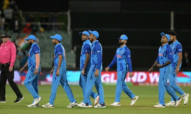 team india lose by england team