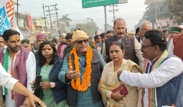 Chandauli: कांग्रेस की प्रादेशिक भारत जोड़ो यात्रा का पीडीडीयू नगर में भव्य स्वागत