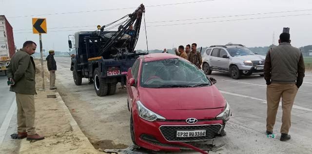 Jaunpur: कार की चपेट में आकर बाइक सवार युवक की मौत, चार घायल WhatsApp Image 2022-12-25 at 6.21.15 PM