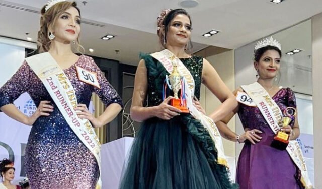 चंदौली की बहू वैशाली ने मिसेज इंडिया का ख़िताब किया अपने नाम