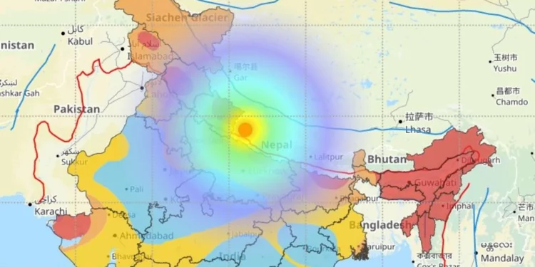 Earth Shakes For 30 Seconds in North India Including Delhi-NCR