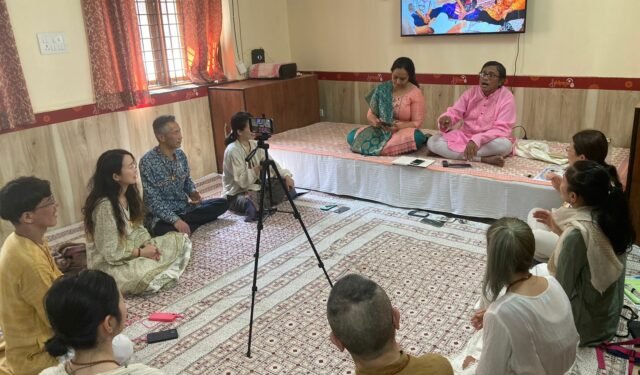 जापान से आए दल ने सीखी शास्त्रीय संगीत की बारीकियां