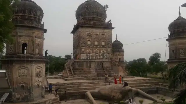 लखीमपुर के शिव मन्दिरों में उमड़ी भक्तों की भीड़, भुइफोरवानाथ मन्दिर में पूरी होती है मन्नत