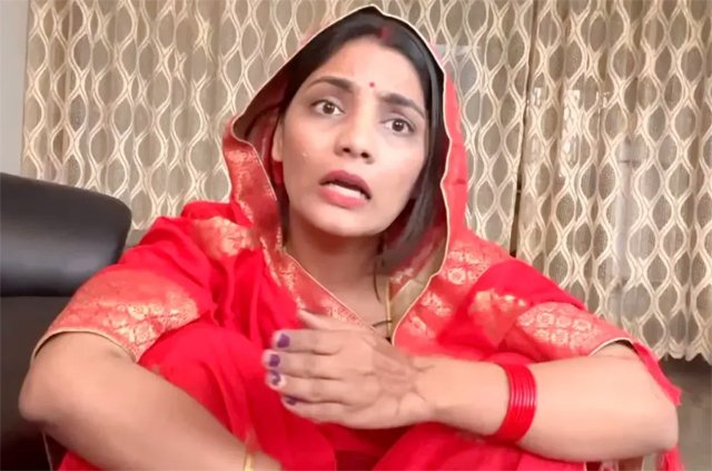 यूपी में का बा... गाने वाली नेहा को पुलिस की नोटिस neha-singh-rathaure