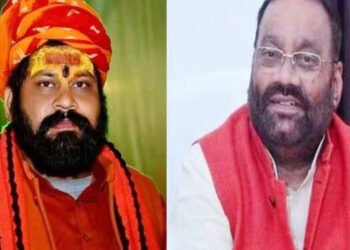 Fight between Swami Prasad Maurya and Mahant Rajudas of Hanumangarhi, both had reached a channel program