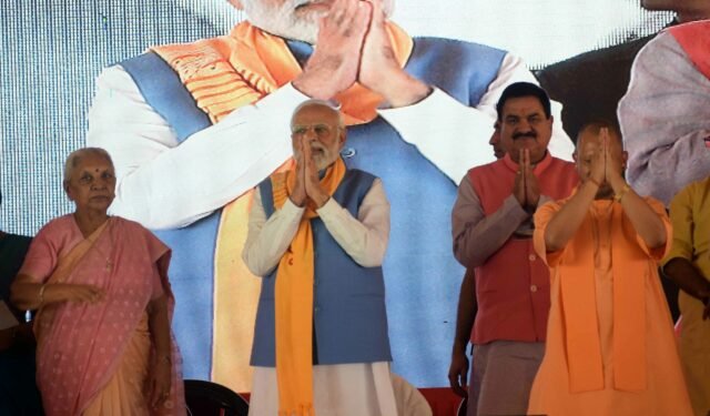 PM मोदी ने काशी को दी 1780 करोड़ की नवरात्रि सौगात, बोले – ‘वैश्विक फलक पर हो रही काशी के विकास की चर्चा’