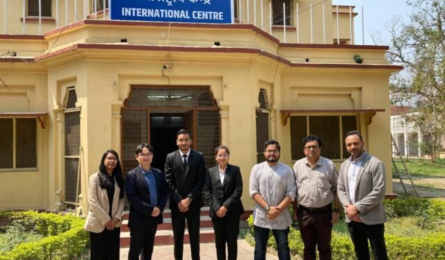 BHU: यूनिक्लो-फ़ास्ट रिटेलिंग कार्यक्रम में बीएचयू के तीन स्टूडेंट्स का सिलेक्शन