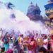 मसाने की होली: एक ओर जलती हैं चिताएं, दूसरी ओर खेलते हैं होली