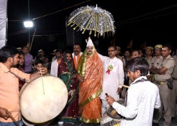 mahamurkh sammelan