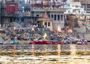 Manikarnika Ghat