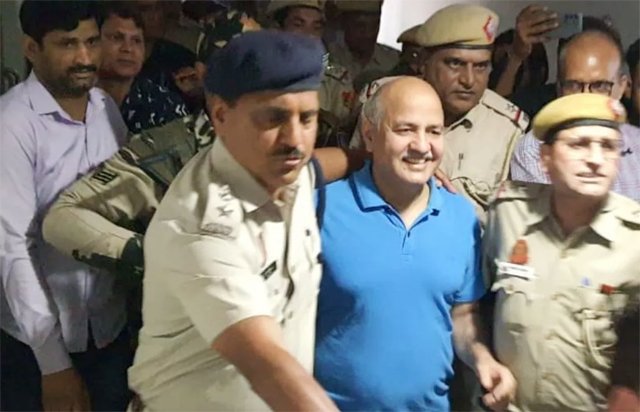 Manish Sisodiya को 7 दिन की ED की कस्टडी, 21 मार्च को CBI के केस में जमानत पर कोर्ट में होगी सुनवाई manish-sisodiya-ed-arrested