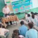 एलआरएसएस के  स्वयंसेवक व स्वयं सेविकाओं ने गांव की गलियों में की साफ-सफाई