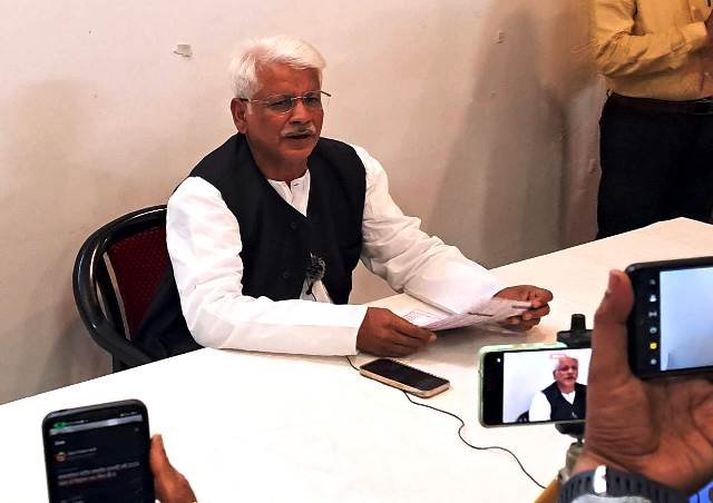सौवें वर्ष में इस बार 180 कलाकार हनुमत दरबार में लगायेंगे हाजिरी WhatsApp Image 2023-04-04 at 7.20.17 PM