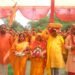 बंथरा में सात दिवसीय श्रीमद्भागवत कथा के शुभारंभ में निकाली गई कलश यात्रा