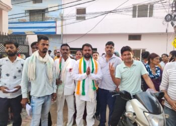 सरोजनीनगर द्वितीय वार्ड में कांग्रेस प्रत्याशी ने जनसंपर्क कर मांगे वोट