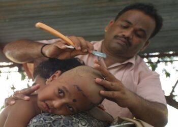 बच्चों के मुंडन संस्कार करवाये जाने के 5 मुख्य लाभ