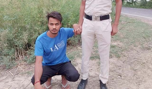 दिल्ली में अमानवीय घटना: युवक ने लड़की को चाकुओं से गोदकर मार डाला, बुलंदशहर से पुलिस ने किया गिरफ्तार