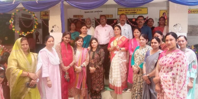 काकोरी के भटऊ जमालपुर में धूमधाम से मनाया गया प्राथमिक विद्यालयों में वार्षिकोत्सव