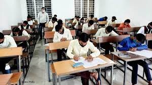 राजधानी में सीसीटीवी की निगरानी में 32 हजार अभ्यर्थियों ने दिया नीट के एग्जाम