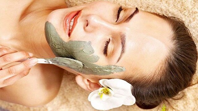 Pre-Wedding Beauty Tips: बनने जा रही है दुल्हन ,तो आजमाएं ये 5 ब्यूटी टिप्स homemade-beauty-remedies