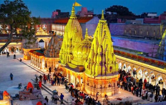 Kashi Vishwanath Dham: पहले सोमवार 21 यादव बंधुओं को गर्भगृह में प्रवेश की अनुमति, भीड़ के मद्देनजर प्रशासन का निर्णय Baba dham Vishwanath mandir