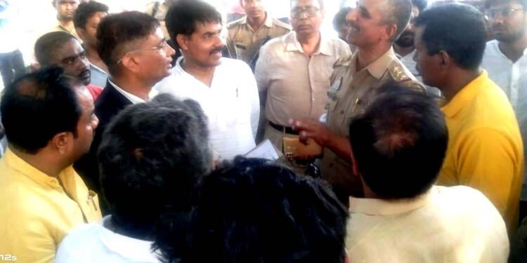 मोहनसराय ट्रांसपोर्ट नगर योजना पर कोर्ट का स्थगन आदेश