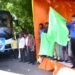 कौशल विकास मिशन निदेशक आन्द्रा वामसी ने प्रतिभागियों को लेकर जाने वाली बसों को हरी झण्डी दिखाकर  किया रवाना