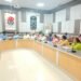 लखनऊ नगर निगम से संचालित विद्यालय व कॉलेजो को अंगीकार कर विकसित करने को लेकर महापौर की अध्यक्षता में बैठक