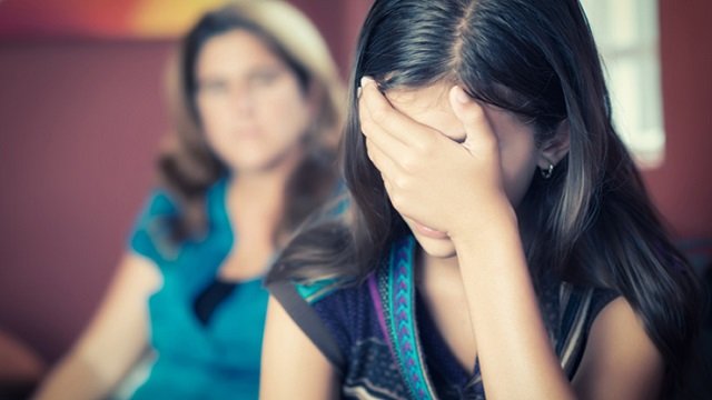 बच्चों को निगेटिव थिंकिंग से कैसे मिलेगी निजात, मदद करेंगी ये 5 टिप्स