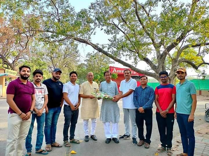 तुलसी इस दुनिया में उस दुनिया के स्वप्न रच रहे थे shambhunaath1