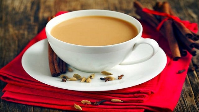 इलायची वाली चाय पीने से सेहत को मिलते है 5 गजब के फायदे ty5-2123