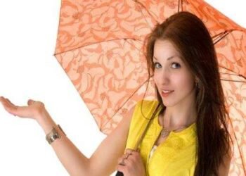 मॉनसून में कैसे रखें बालों का ख्याल, जाने कुछ उपाय