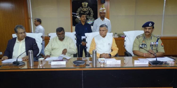 बंदियों द्वारा उत्पादित वस्तुओं की मार्केटिंग के ऊपर ध्यान देना अति महत्वपूर्ण है: कारागार मंत्री धर्मवीर प्रजापति