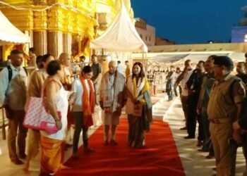 Mauritius Pm in Kashi