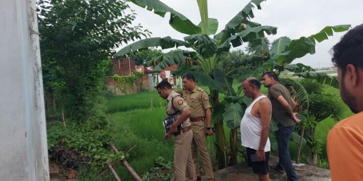 लखनऊ गोसाईंगंज थाना क्षेत्र की घटना भाजपा नेता के घर लाखों की चोरी, घर के पीछे के दरवाजे का ताला तोड़कर भागे चोर