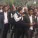 lucknow: बड़़ी संख्या में अधिवक्ता हापुड़ पहुंचे, पूर्ण सहयोग व समर्थन का किया ऐलान, लखनऊ में वकीलों की हड़़ताल अभी जारी