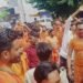 lucknow: बम-बम जयकारों के साथ 200 कांवरियों का जत्था बाबा बैजनाथ धाम के लिए रवाना