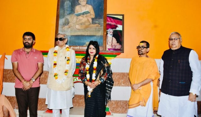 Karpatri Dham