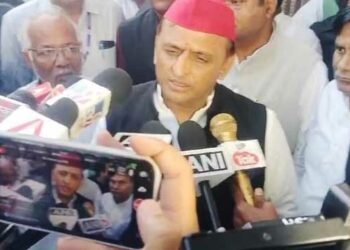 Sitapur News: ‘इंडिया’ गठबंधन में पड़ी दरार, नाराज अखिलेश ने कांग्रेस को बताया धोखेबाज