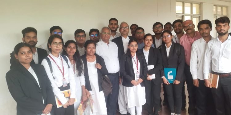 MGKVP Law Faculty