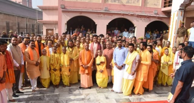 Cm in varanasi