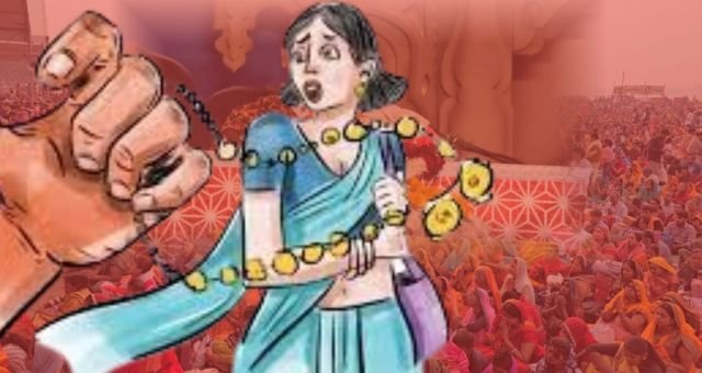 Varanasi: प्रदीप मिश्रा की कथा में चोरी का कहर, 200 वारदातों में 15 महिलाएं गिरफ्तार, पलक झपकते ही उड़ाती थी गहने